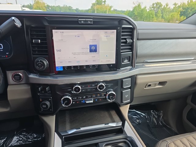 New 2026 Star White Metallic Tri-Coat Ford F-350® Platinum® image 20