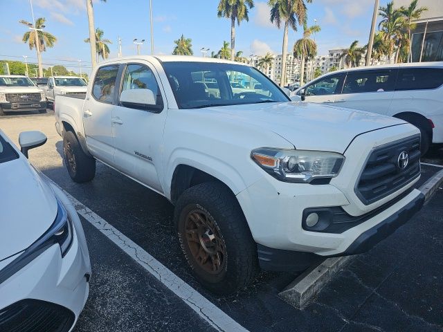 Super White 2016 Toyota Tacoma Pickup Truck 4X2 6-Speed Automatic