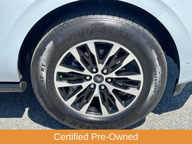 Used 2025 Silver Ford Platinum image 12