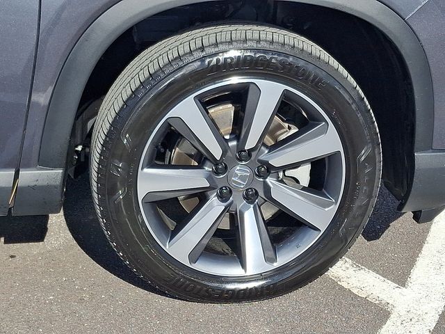 used 2025 Honda Pilot car, priced at $46,499