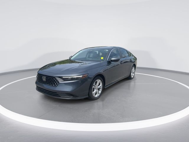 Used 2023  Honda LX image 4