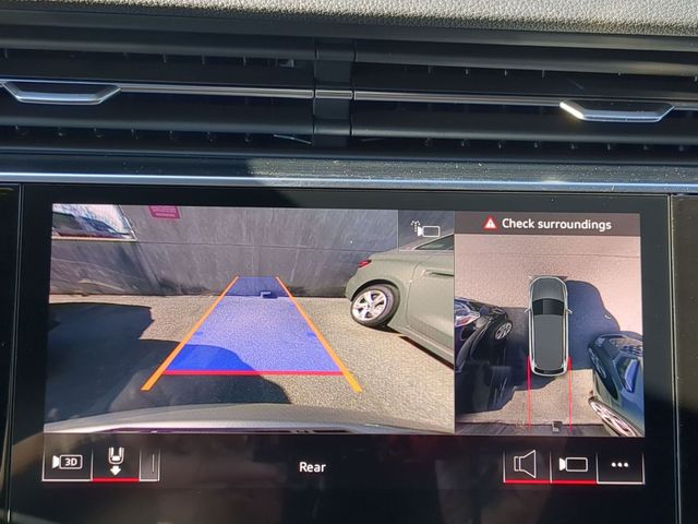 new 2026 Audi Q7 car, priced at $72,040