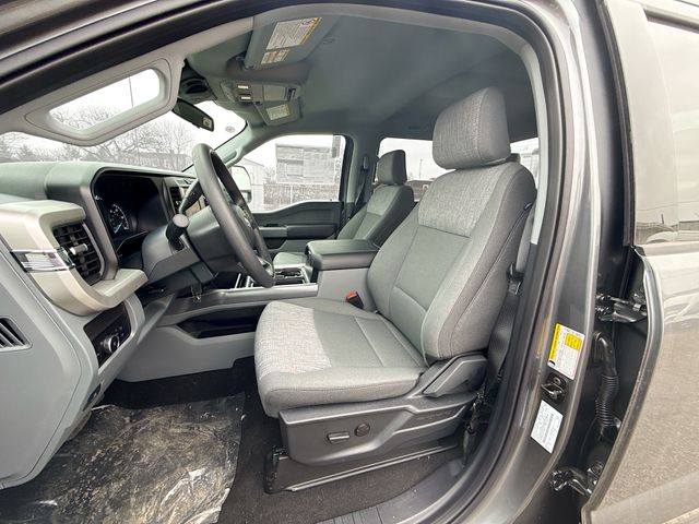 2025 Ford F-250SD XLT photo