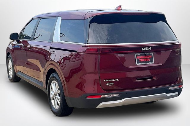 Used 2024 Kia Carnival Van