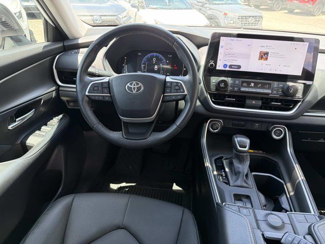 Used 2024 Toyota Grand Highlander SUV