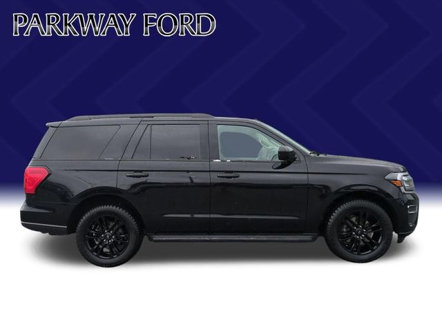 Used 2022 Black Ford XLT image 6