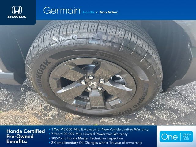 Certified Used 2026 Platinum White Pearl Honda RTL Blackout image 5