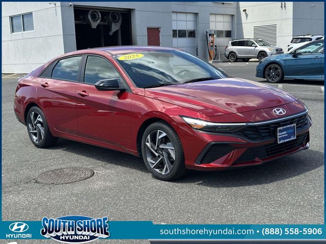 Red 2025 Hyundai Elantra Sedan Front-Wheel Drive Continuously Variable Transmission