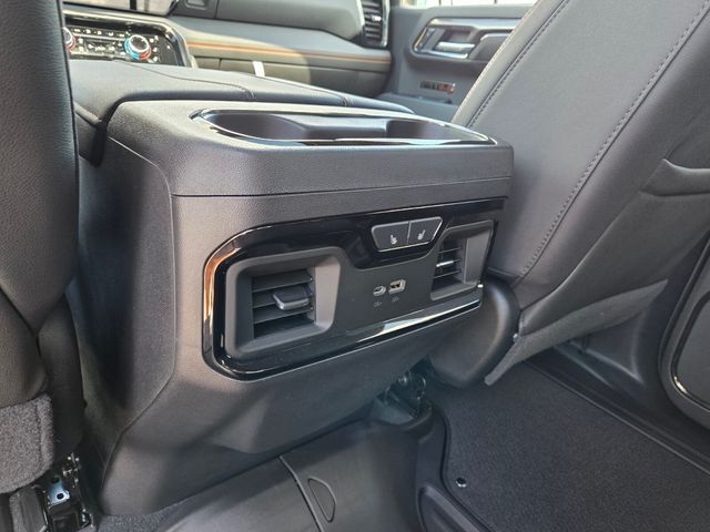 New 2026 White GMC AT4 image 9