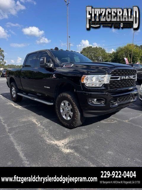 Diamond Black Crystal Pearlcoat 2024 RAM 3500 Pickup Truck Four-Wheel Drive 6-Speed Automatic