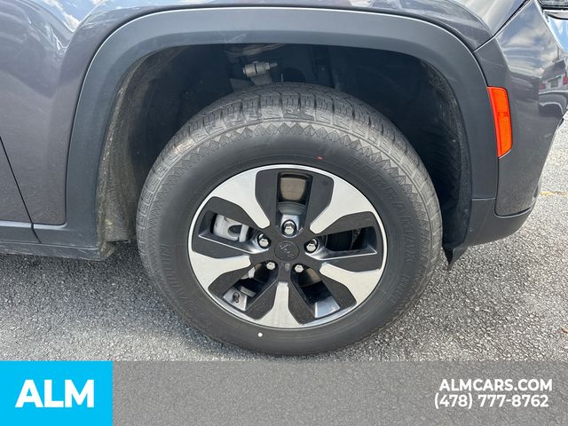 Used 2024 Silver Jeep 4xe image 14