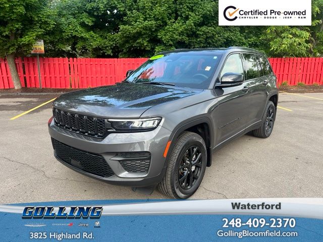 Baltic Gray Metallic Clearcoat 2025 Jeep Grand Cherokee SUV / Crossover Four-Wheel Drive 8-Speed Automatic