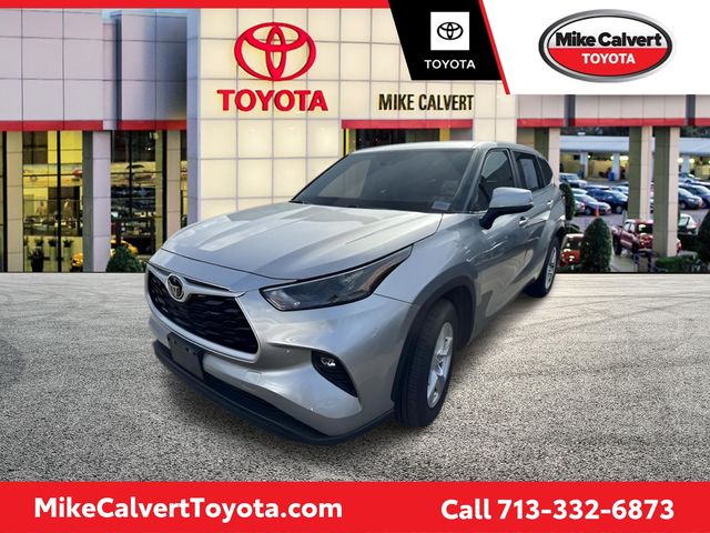 Celestial Silver Metallic 2025 Toyota Highlander SUV / Crossover Front-Wheel Drive 8-Speed Automatic