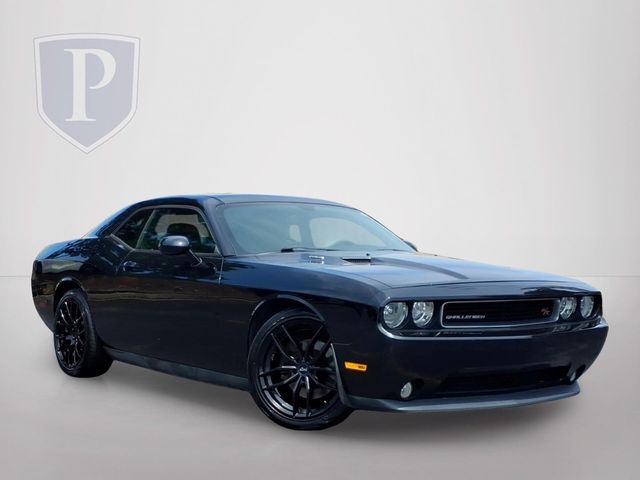 Black Clearcoat 2012 Dodge Challenger R/T RWD Coupe Rear-Wheel Drive 5-Speed Automatic