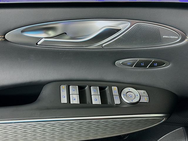 Thumbnail: 2026 Genesis GV70 - 20