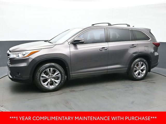 2016 Toyota Highlander LE Plus V6 2