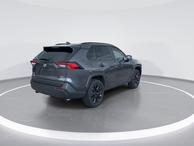 Used 2023 Gray Toyota XLE Premium image 7