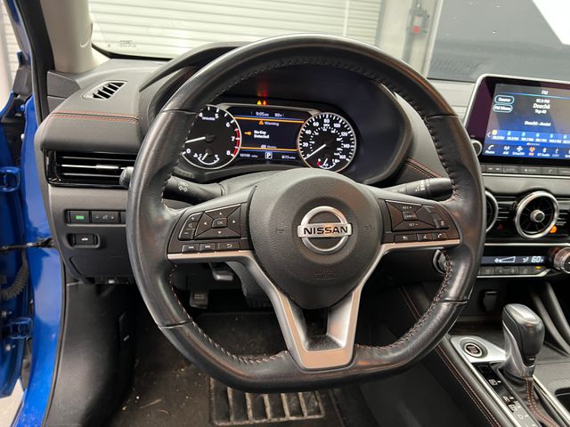2022 Electric Blue Metallic/Super Black Nissan Sentra SR FWD Sedan