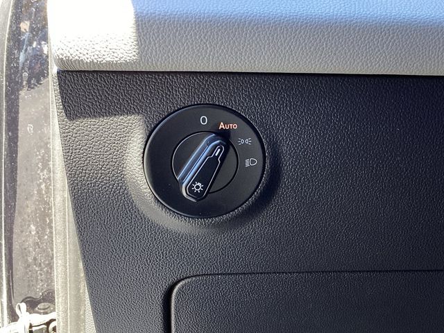 Used Car 2022 Volkswagen Taos  1.5t Se For Sale Under $20,000 In San Antonio, Texas