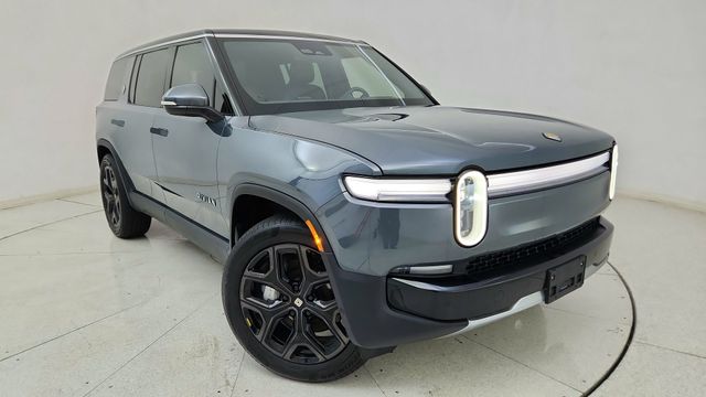 2025 Rivian R1S
