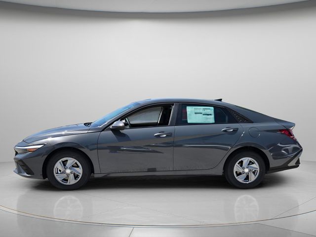 2026 Hyundai Elantra - $21,659