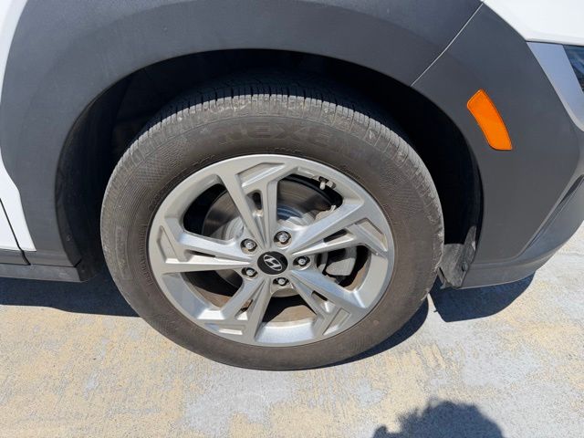 2023 Hyundai Kona SEL - Photo 9