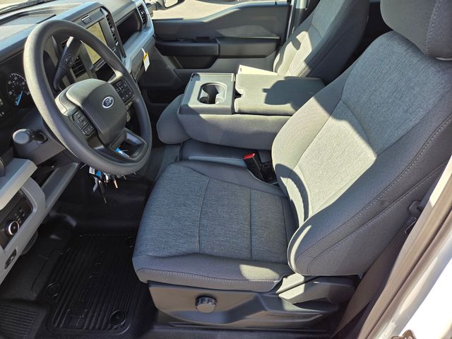 New 2026 Ford Super Duty F-350 Chassis Crew Cab XL