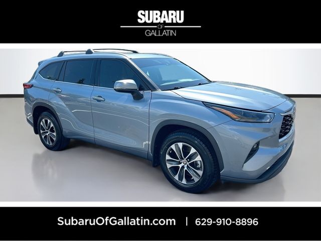 2022 Toyota Highlander XLE AWD