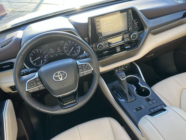 2020 Toyota Highlander XLE 15