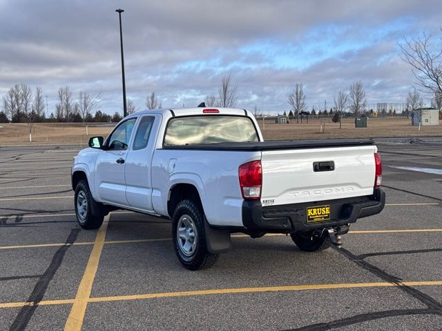 2016 Toyota Tacoma SR
