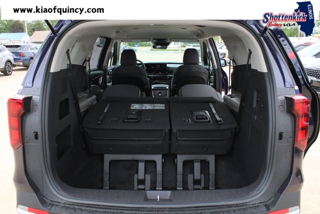 New 2026 Kia Carnival MPV Van