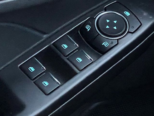 2025 Ford Escape ST-Line photo