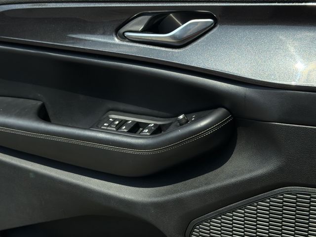 Used 2023 Black Jeep Laredo image 33