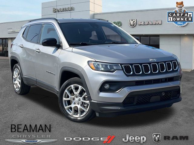 2023 Jeep Compass Latitude Lux 4WD