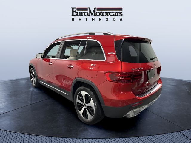 Used 2025 Red Mercedes-Benz GLB 250 image 3