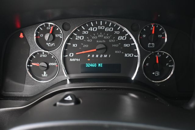 2023 GMC Savana 2500 Work Van photo