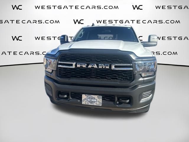 2024 RAM 3500 Tradesman Crew Cab LB DRW 4WD