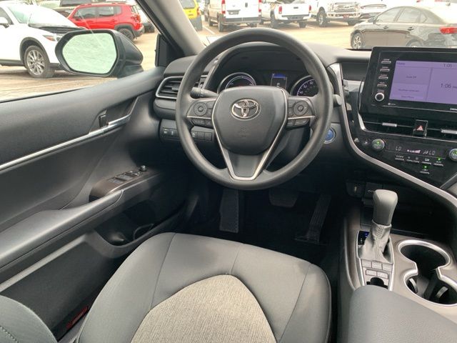 2023 Toyota Camry Hybrid LE photo