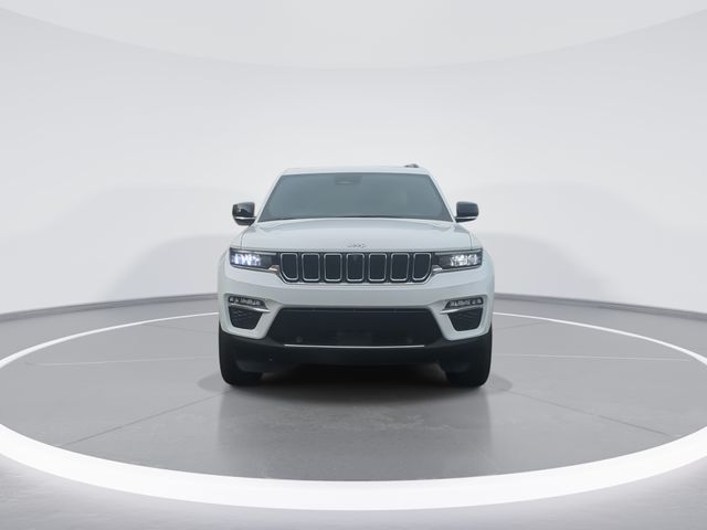 Used 2022 White Jeep 4xe image 3