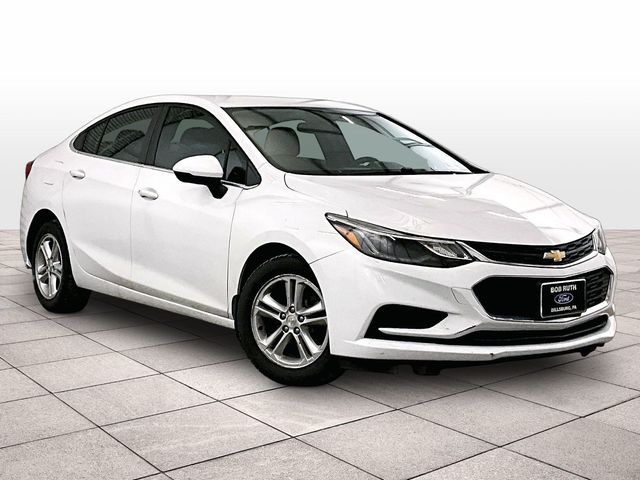 2016 Chevrolet Cruze LT - 2