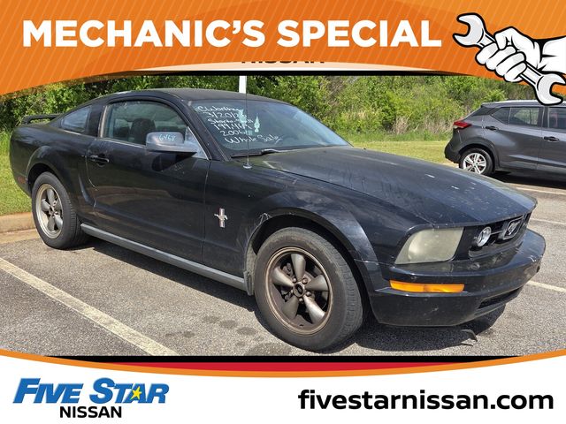 2006 Ford Mustang V6 Deluxe Coupe RWD