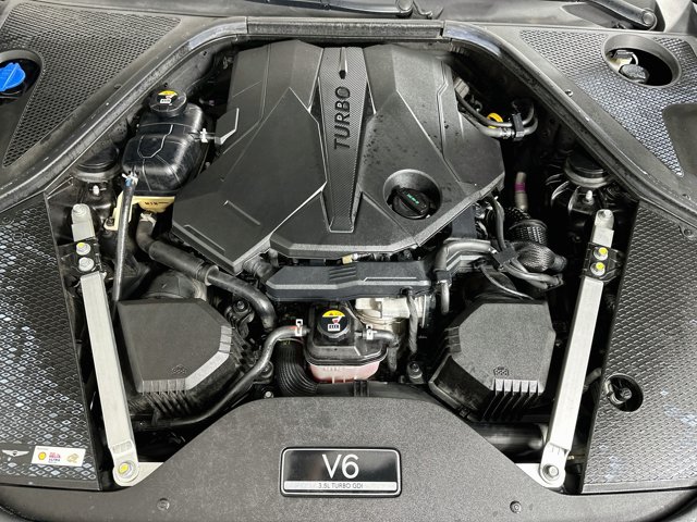 Thumbnail: 2023 Genesis G90 - 31