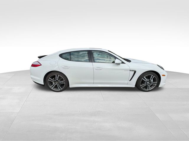 2012 Porsche Panamera Hybrid S 10