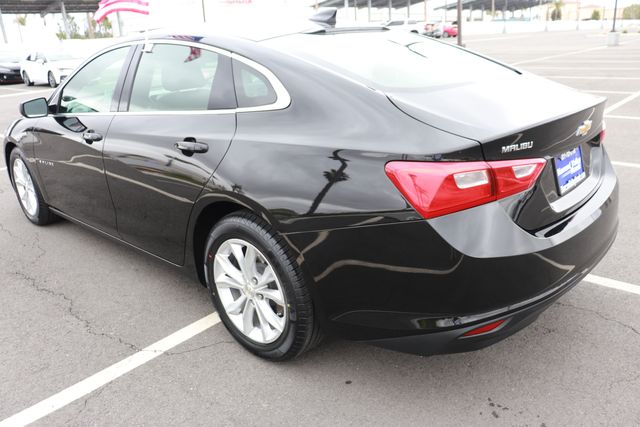 2023 Chevrolet Malibu LT photo