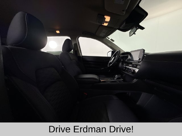 Used 2024 Nissan Pathfinder SUV