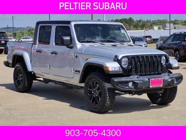 2022 Jeep Gladiator Altitude Crew Cab 4WD