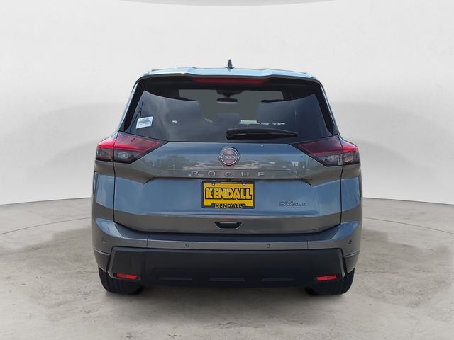 Used 2024 Gray Nissan SV image 6