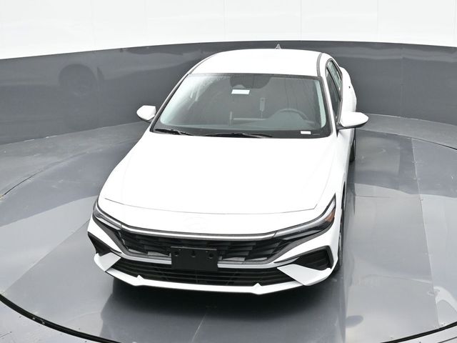 2025 Hyundai Elantra Hybrid Blue 21