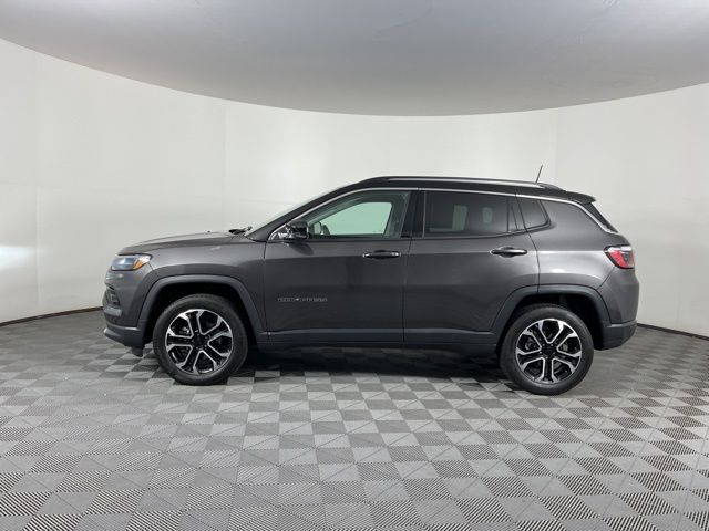 2022 Granite Crystal Metallic Clearcoat Jeep Compass Limited 4X4 SUV
