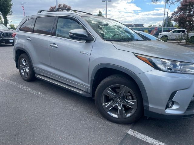 Celestial Silver Metallic 2018 Toyota Highlander Hybrid SUV / Crossover All-Wheel Drive Continuously Variable Transmission